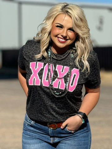 Texas True Threads Women's XOXO Black Leopard T-Shirt