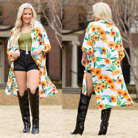 Sunshine & Rodeos Floral White Duster